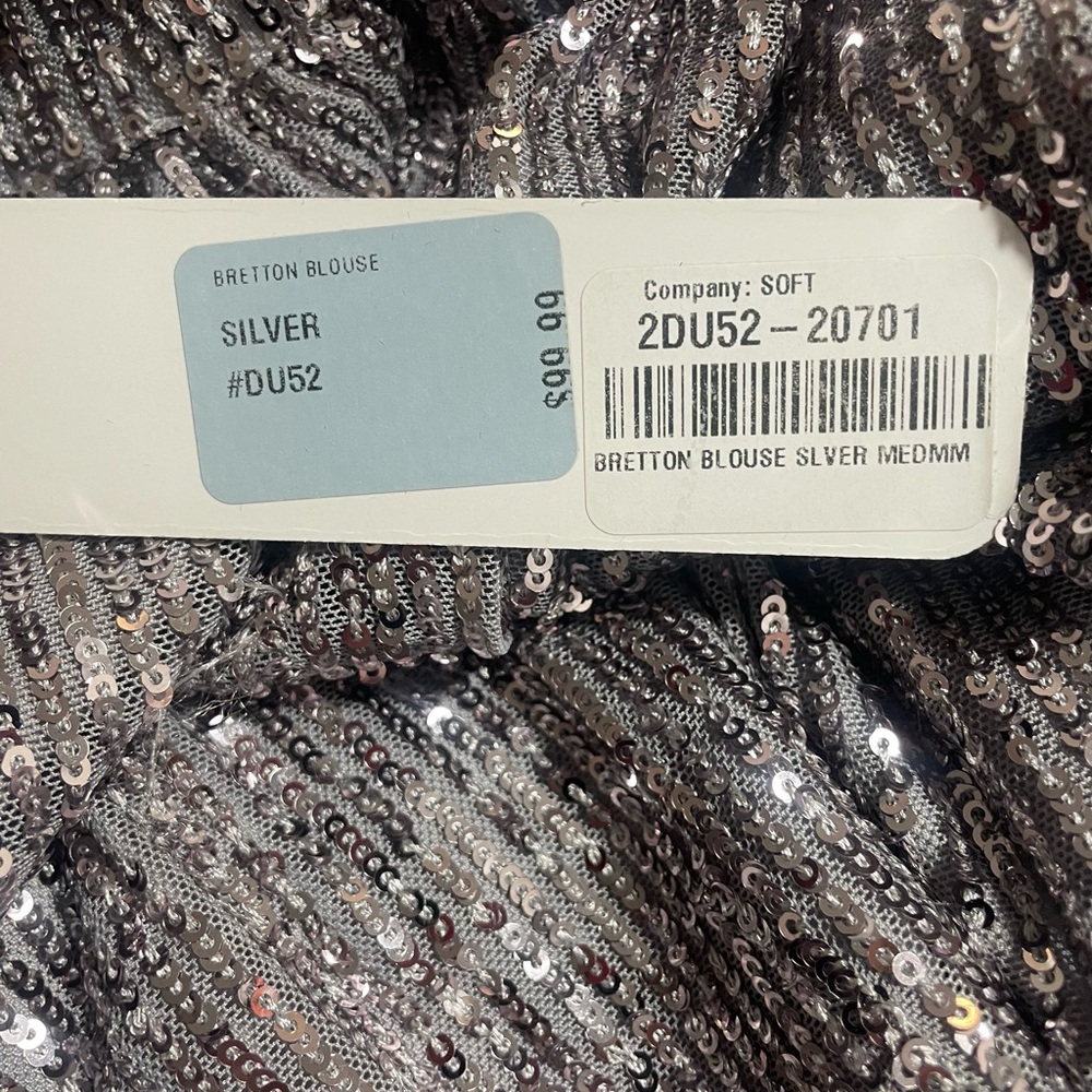 NWT Soft Surroundings Long Sleeve Silver Sequin Top Size Medium - Picture 3 of 8